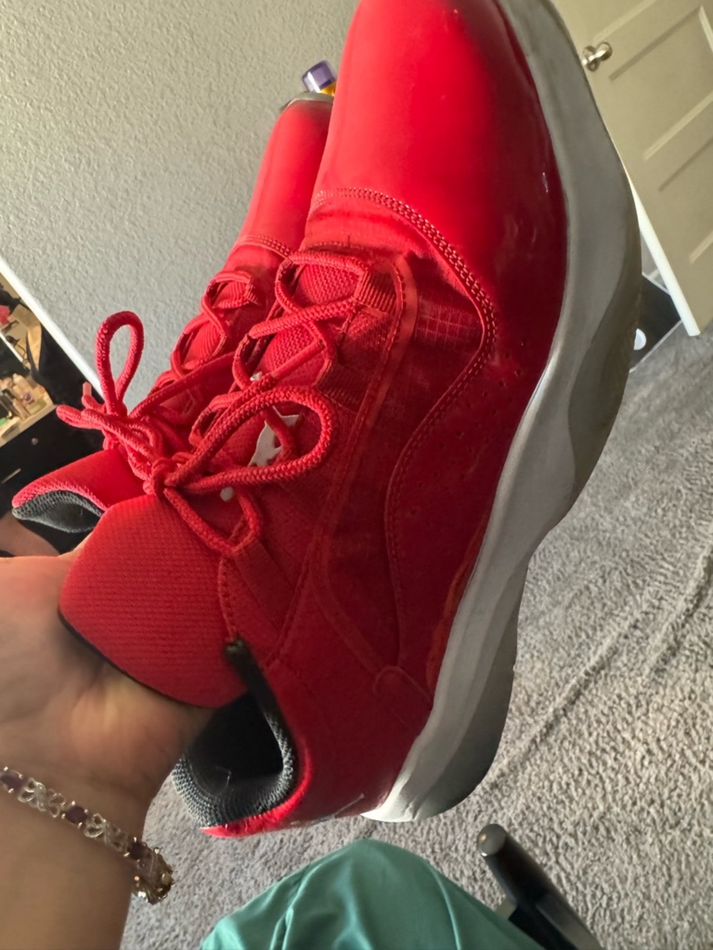 Red Jordan’s men’s - Picture 8 of 8